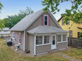3422 14th St, Columbus, NE 68601