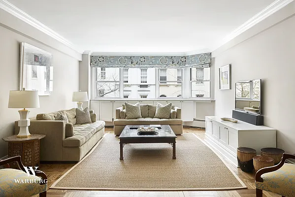 Sold by Warburg | media 13