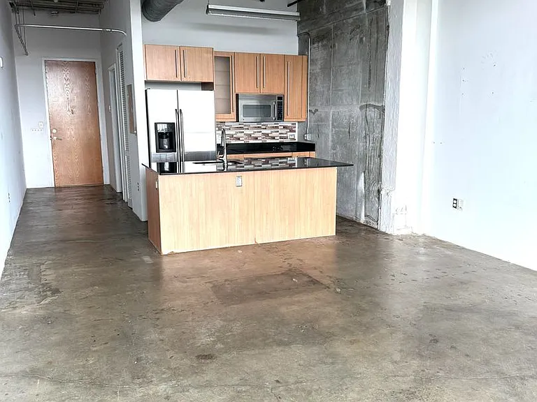 8101 Biscayne Blvd #410 — Photo 3