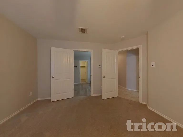 1160 Wentworth Way — Photo 7