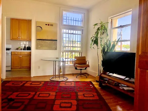Nadine Apartments, 21 Ozone Ave #35, Venice, CA 90291