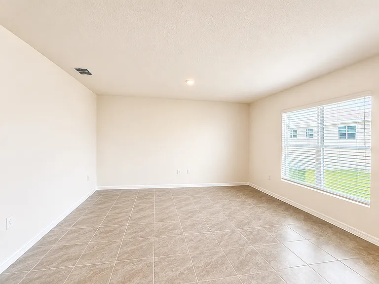 10317 SE 162nd Place Rd — Photo 5