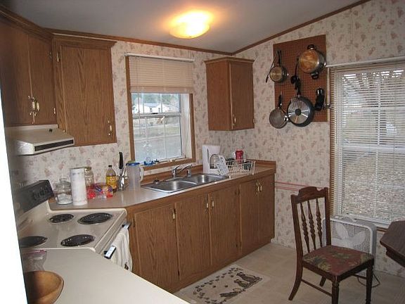 Pleasant 2 Bed, 1 Bath