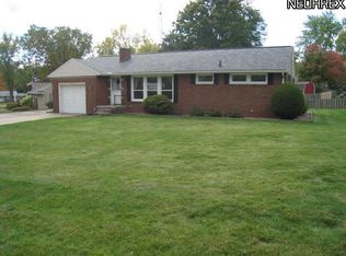 1525 Isler Cir NW, Canton, OH 44708
