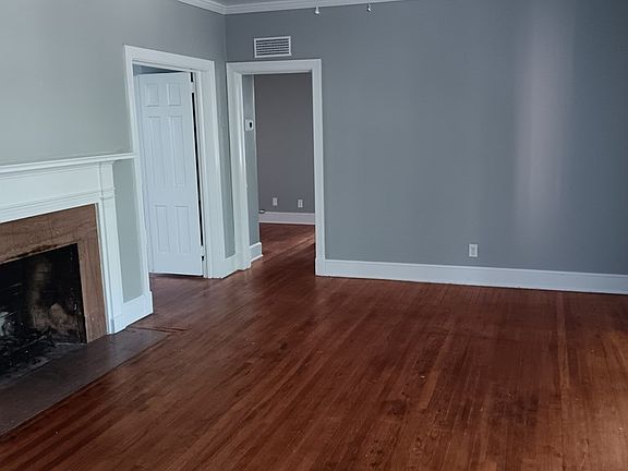 4th image of 1110 Rawson Dr