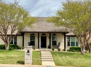 118 Stone Holw, Fredericksburg, TX 78624