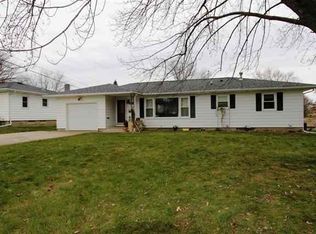 543 Alpine Dr, Waterloo, IA 50702