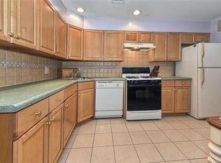 42 Avenue C, Bayonne, NJ 07002