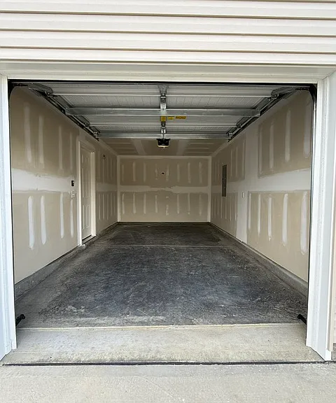 2429 Brookville Dr #1-A — Photo 2