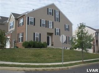 5215 Spring Ridge Dr E, Macungie, PA 18062