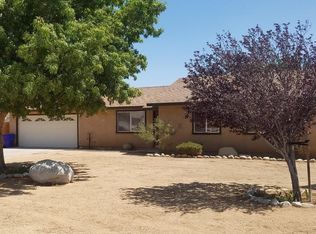 10861 Kiavan Rd, Apple Valley, CA 92308