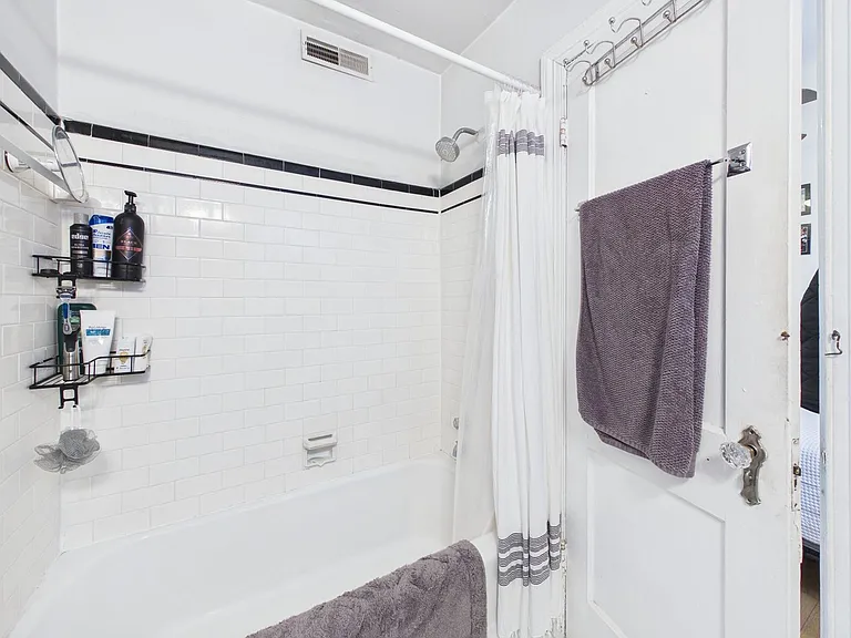3320 W Grace St #3318-A — Photo 6