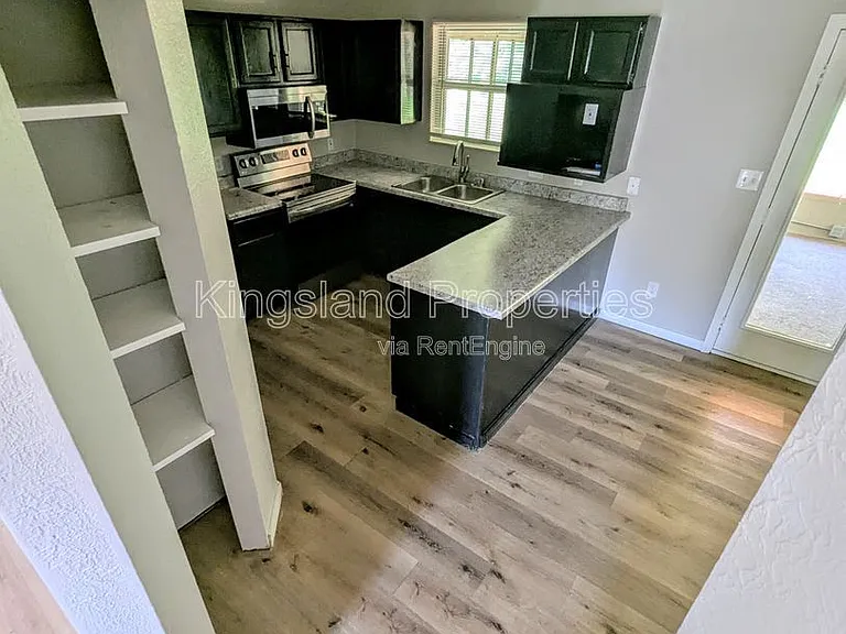 2217 Wendy Way Dr — Photo 4