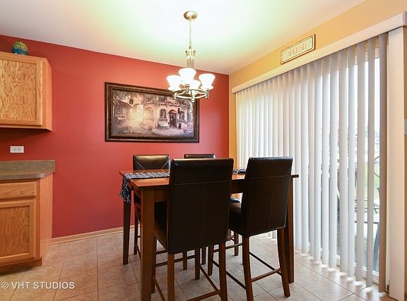 5th image of 4840 156th St Unit D