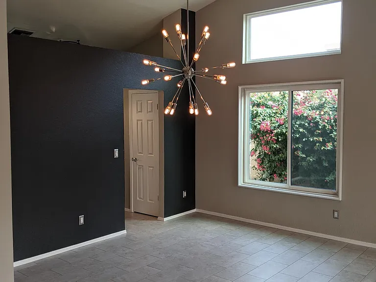 5708 E Angela Dr — Photo 4