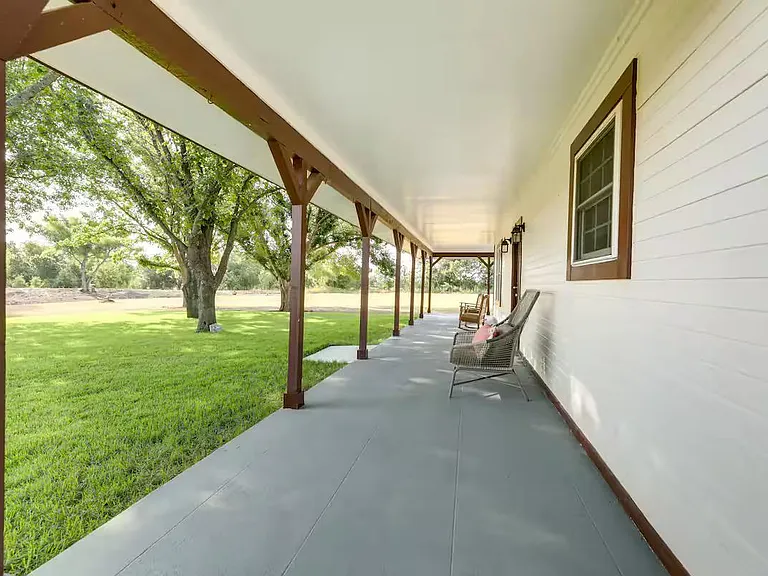 1616 County Road 463 — Photo 5