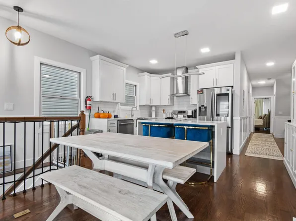 114 Bleecker Street image 4 of 24