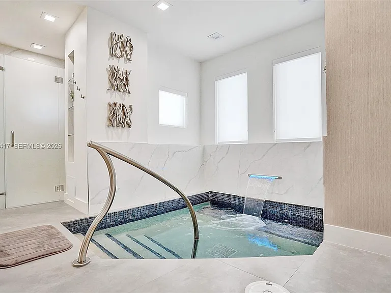 4775 Collins Ave #1804 — Photo 63