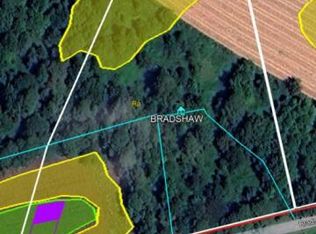 2 Bradshaw Rd, Clinton, NC 28328