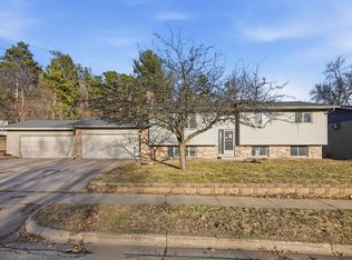 1907 Gernentz Ln, Red Wing, MN 55066