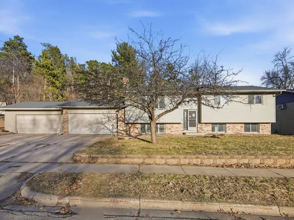 1907 Gernentz Ln, Red Wing, MN 55066