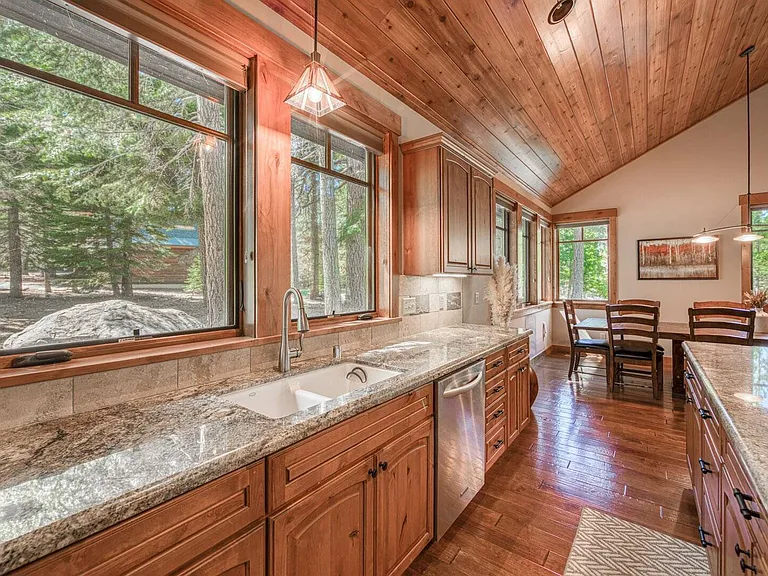 11570 Stillwater Ct — Photo 11