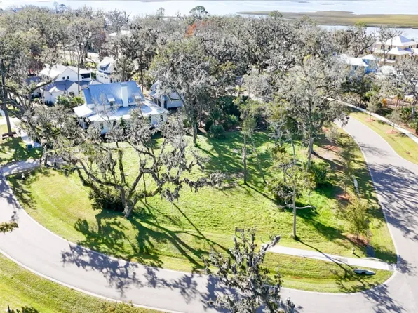 61 Broadbent Way, Fernandina Beach, FL 32034