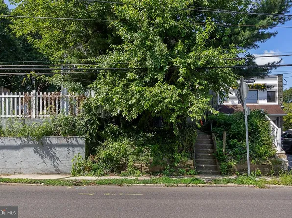 558 E Church Rd, Elkins Park, PA 19027