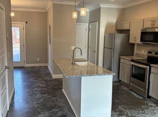 1379 Crossland Ave, Clarksville, TN 37040