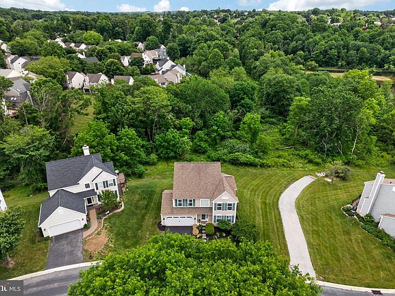 2nd image of 509 Larkins Bridge Dr