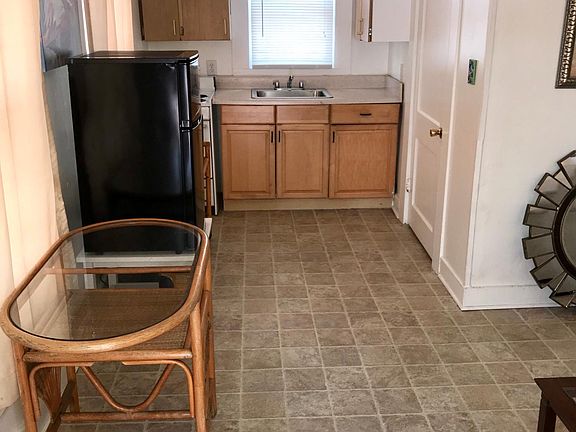 5th image of 333 1/2 9th Avenue North Street Petersburg Florida #1REAR