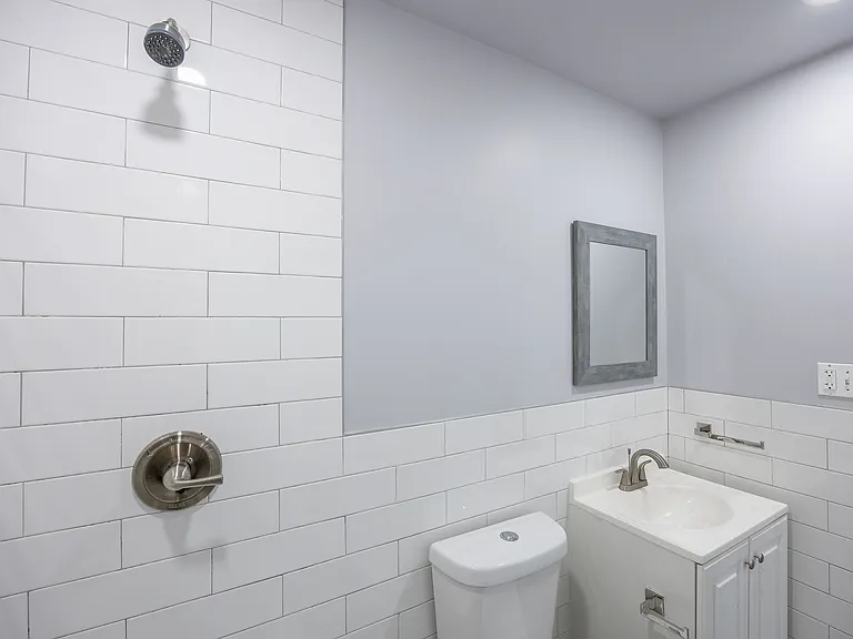 574 E Herman St — Photo 15