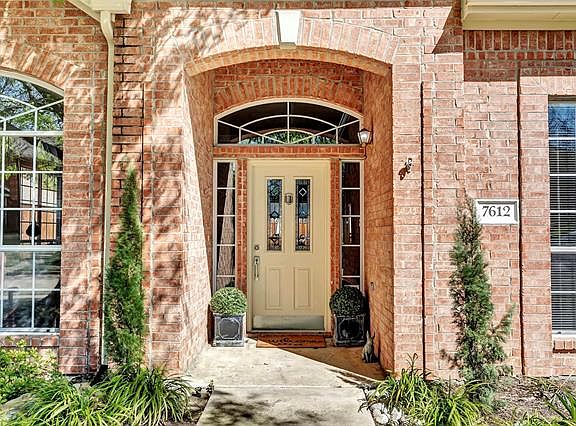 2nd image of 7612 Capella Ct