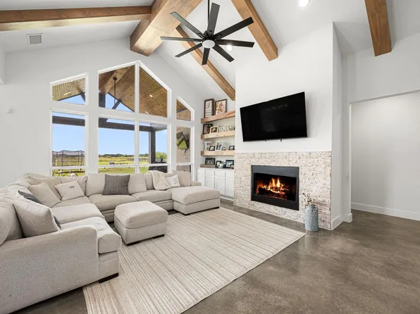 15757 County Road 272, East Bernard, TX 77435