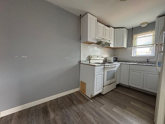4th image of 468-103 S Main St #103A
