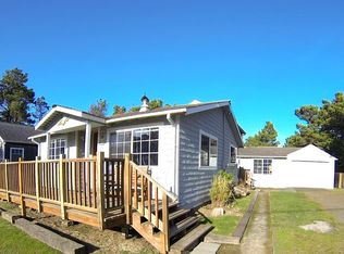 230 15th Ave, Seaside, OR 97138