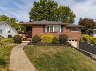 20 Meadow Ln, Bridgeport, WV 26330