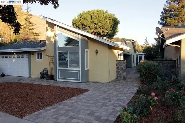 39 Montalban Dr photo 1