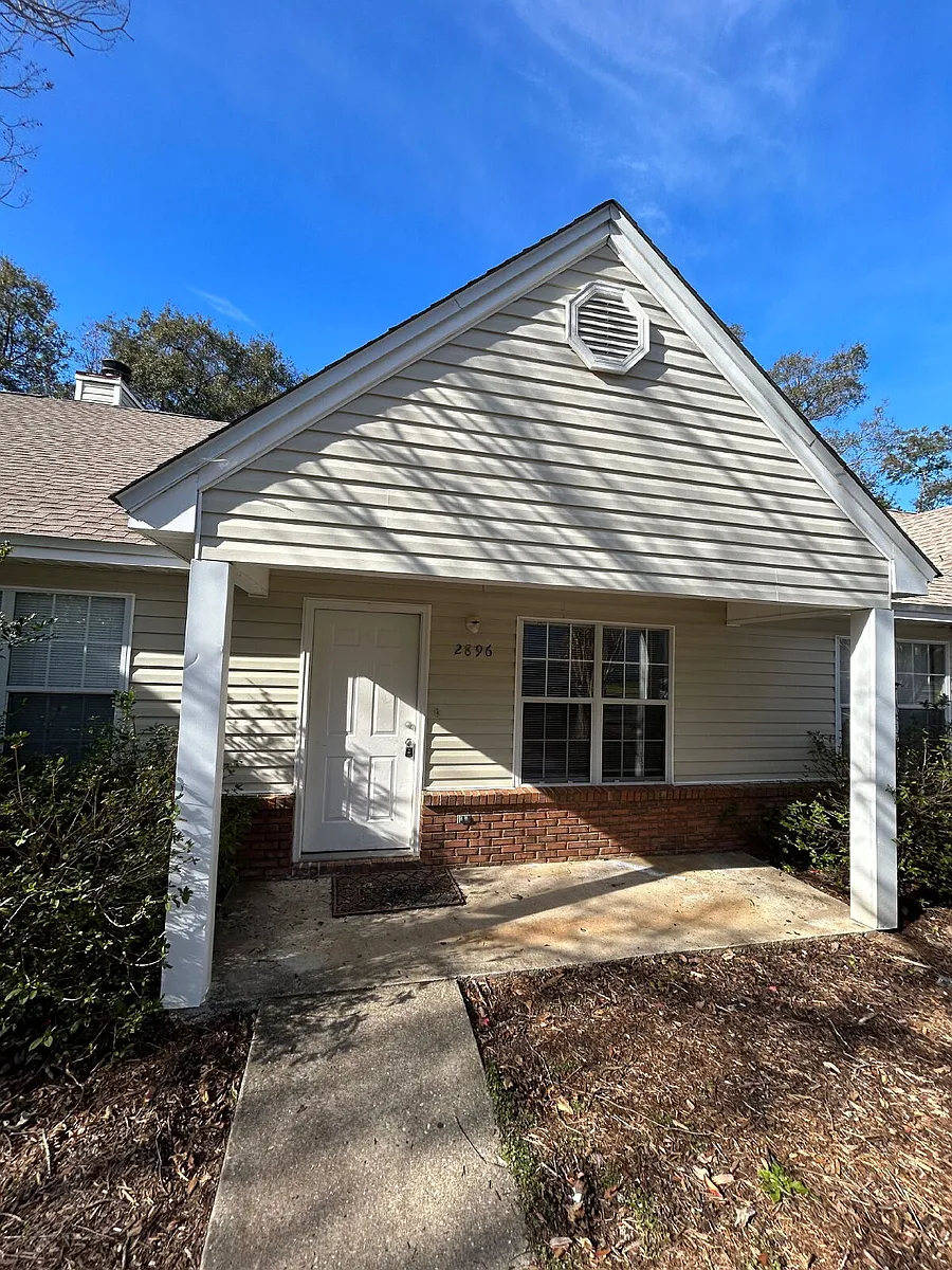 Building Photo - 2896 Gulfwind Dr W
