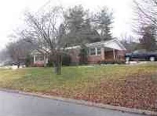 1310 E Jackson Cir, Morristown, TN 37813