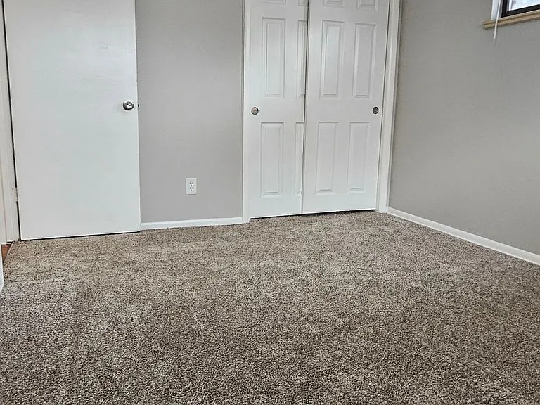 1136 Akron St — Photo 28