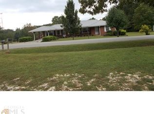 50 W Smith Rd, West Point, GA 31833