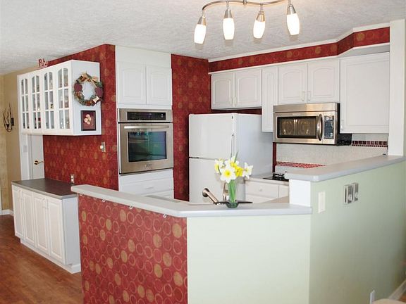 4th image of 50908 N Shore Dr