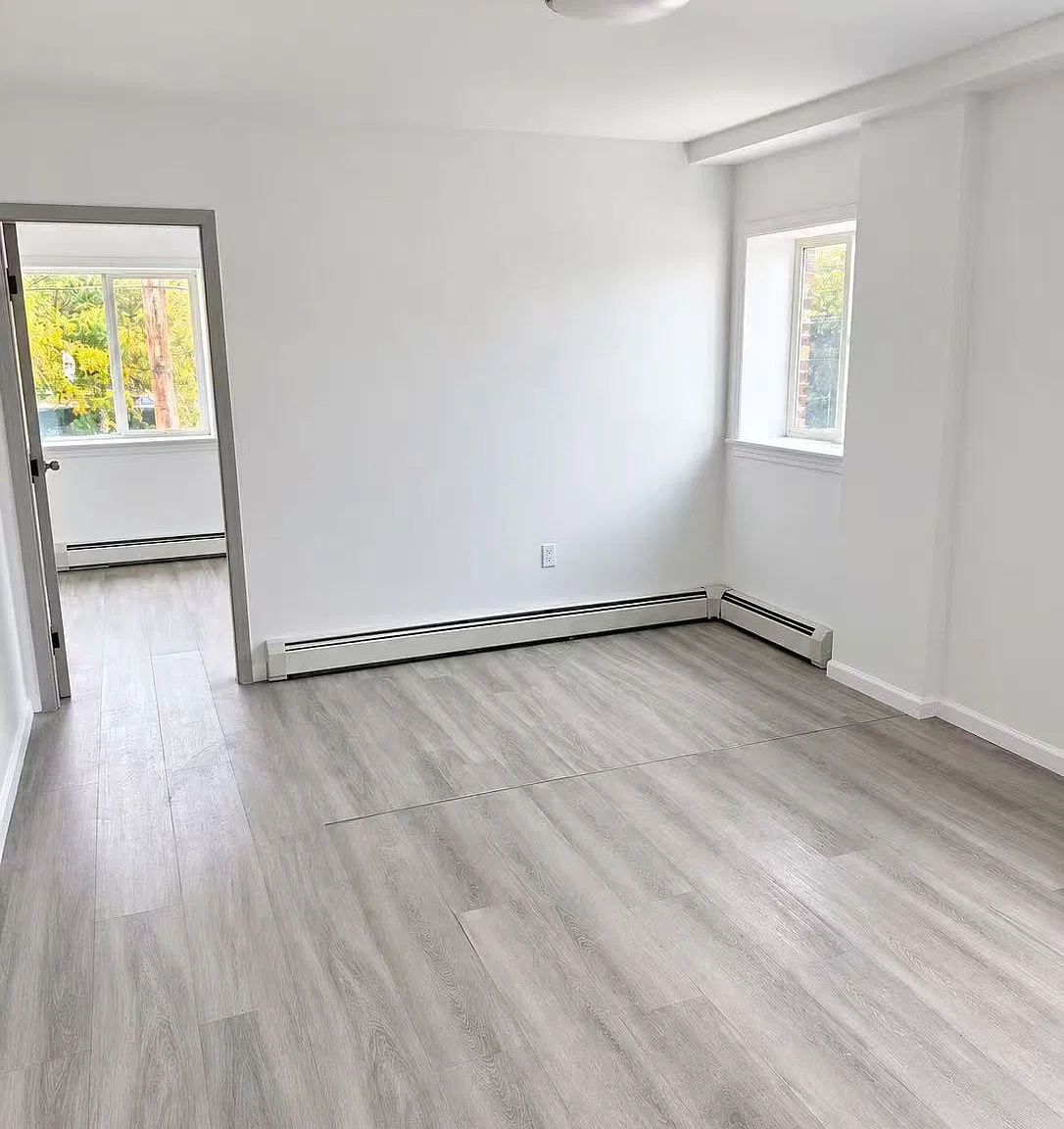 65-15 Clinton Avenue — Photo 4