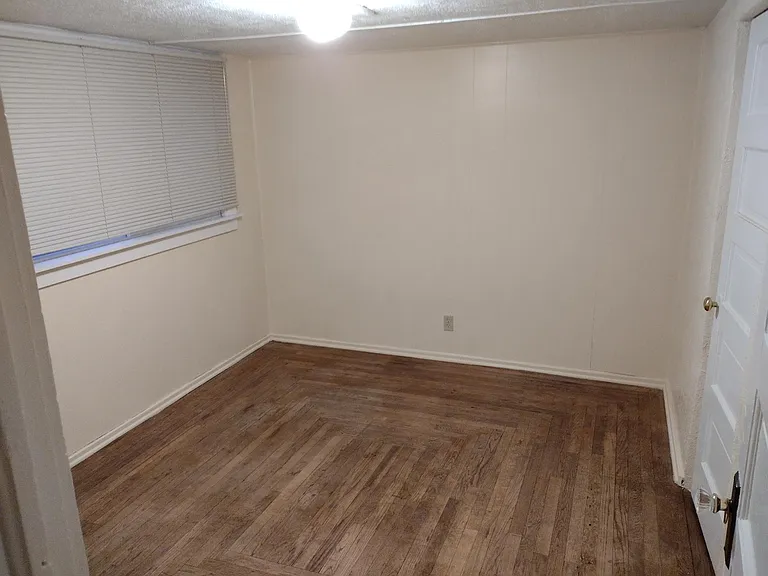 2nd Bedroom (closet on right)
