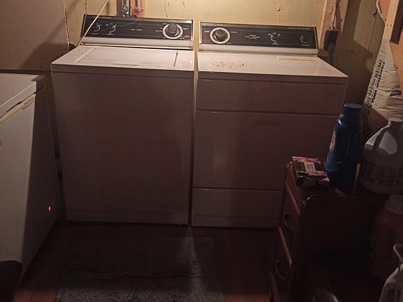 4th image of 17 Garrison Ln