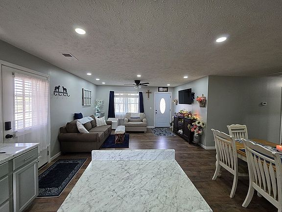 4th image of 95 Proctor Rd