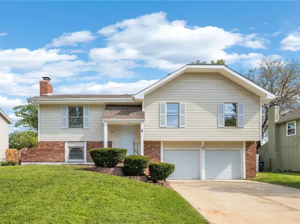 1516 E 151st Ter, Olathe, KS 66062