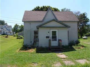 708 W Johnson St, Gallatin, MO 64640