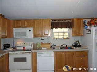 702 Dupont Rd, Poca, WV 25159